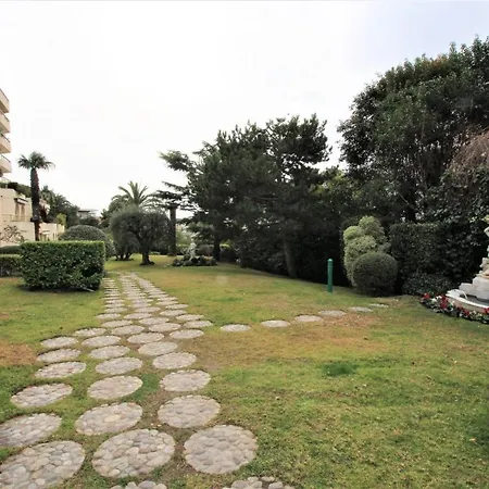Cozy Studio Equipped With Indoor Heated Pool In Standing 아파트 *