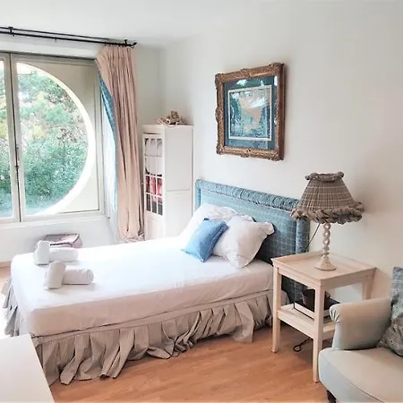 Cozy Studio Equipped With Indoor Heated Pool In Standing Канны
